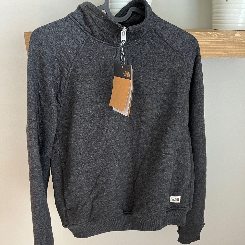 The North Face Hoodie.Sweater.